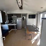 Mobil 014 Climatise -camping La Nouvelle 3ch- 6 Personnes * Port-la-Nouvelle