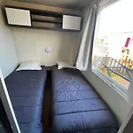 Mobil 014 Climatise -camping La Nouvelle 3ch- 6 Personnes 캠프장