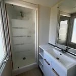 Mobil 014 Climatise -camping La Nouvelle 3ch- 6 Personnes *