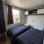 Mobil 014 Climatise -camping La Nouvelle 3ch- 6 Personnes * Port-la-Nouvelle