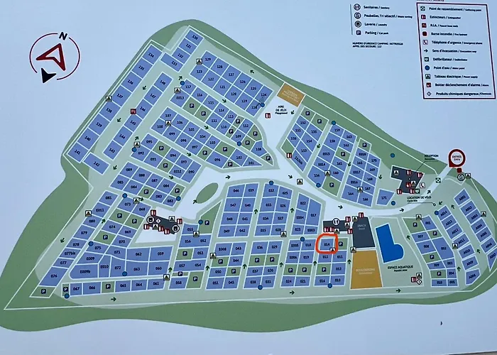 Mobil 014 Climatise -camping La Nouvelle 3ch- 6 Personnes * Port-la-Nouvelle